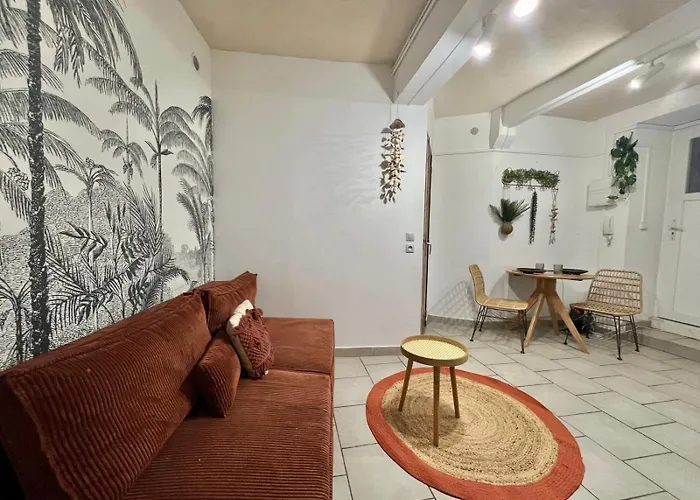 Hyper Centre - Proche Castillet Apartament